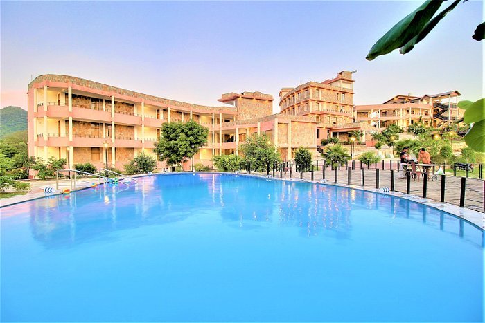 Palm Valley Svasti FI